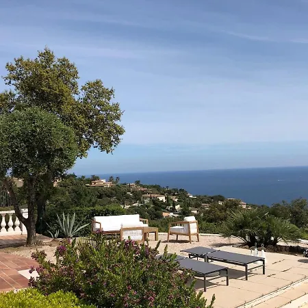 Quiet 4 Bedrooms Full Sea View Heated Pool Вилла Сент-Максим