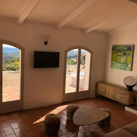Quiet 4 Bedrooms Full Sea View Heated Pool Вилла
