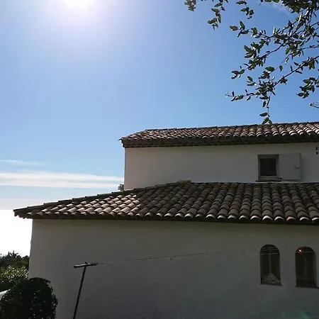Вилла Quiet 4 Bedrooms Full Sea View Heated Pool Сент-Максим