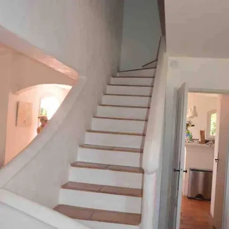 Quiet 4 Bedrooms Full Sea View Heated Pool