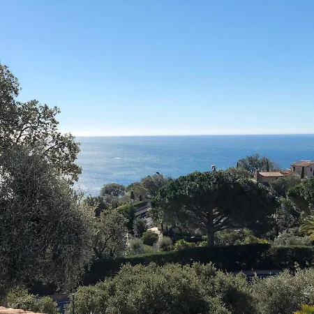 Quiet 4 Bedrooms Full Sea View Heated Pool Вилла Сент-Максим
