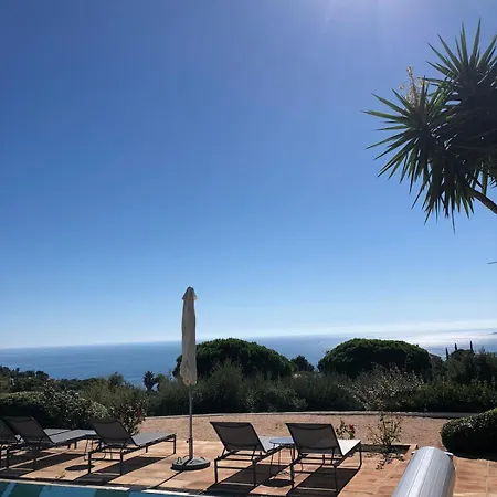 فيلة Quiet 4 Bedrooms Full Sea View Heated Pool *