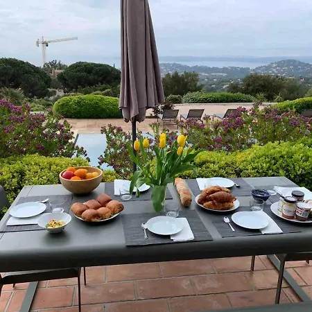 Вилла Quiet 4 Bedrooms Full Sea View Heated Pool
